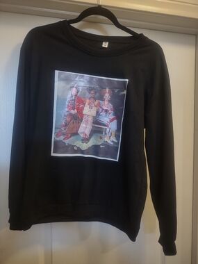 Black Graphic Crewneck Sweatshirt - Women